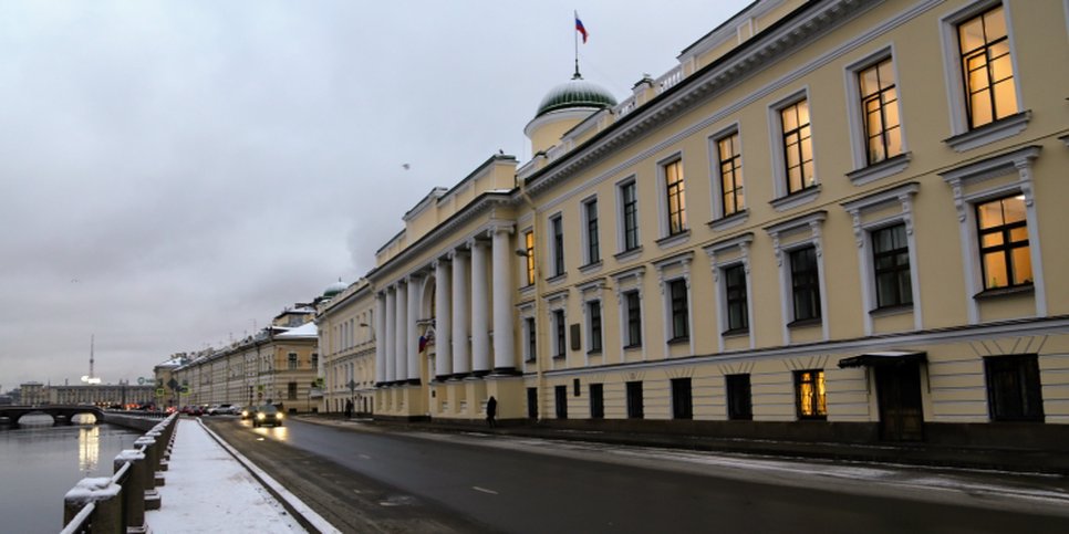 Photo: building of the Leningrad Regional Court, St. Petersburg
