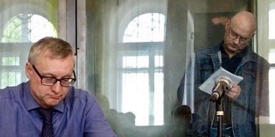 Photo : l’avocat Artur Leontiev (au premier plan)