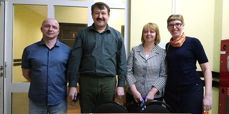 Na foto: Vladimir Khokhlov, Eduard Zhinzhikov, Tatyana Shamsheva e Olga Silaeva