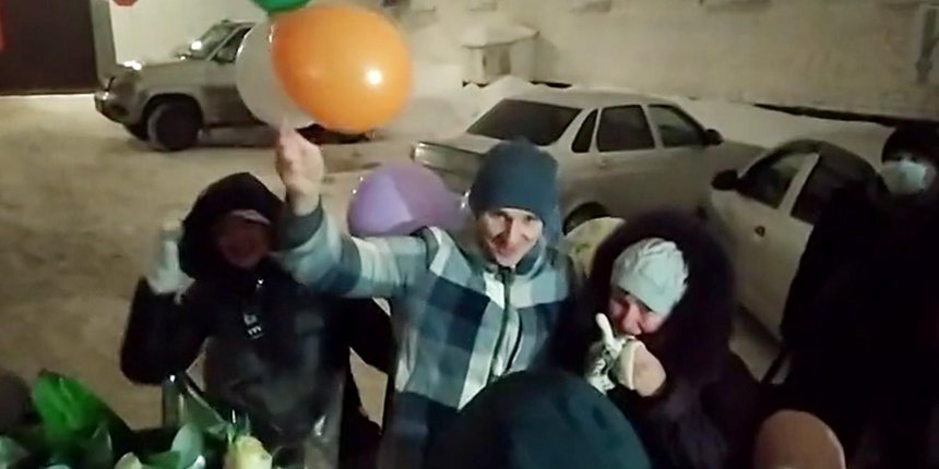 Andrey Ryshkov lähtee tutkintavankeuskeskuksesta, kun hän on suorittanut rangaistuksensa kokonaisuudessaan. Tammikuu 2022