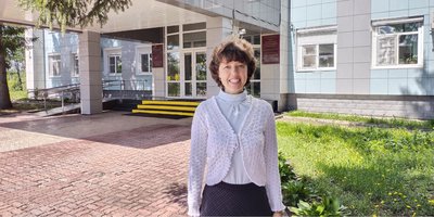 Nataliya Kriger outside the Regional Court. May 2023