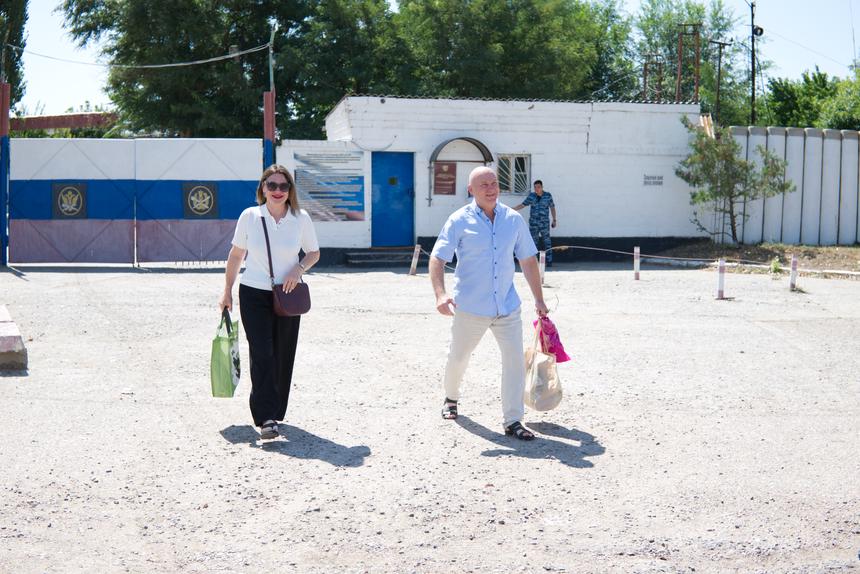 Yulia Klimova rencontre Sergueï au poste de contrôle