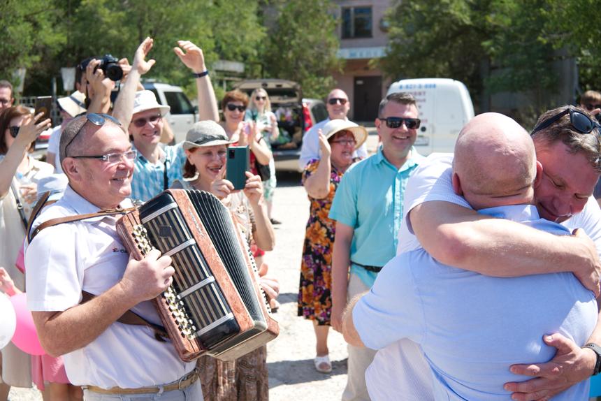 Sergey Klimov's friends celebrate his release