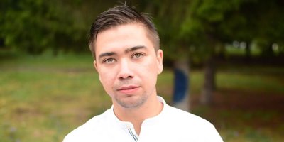 Danil Suvorov participa da audiência de apelação por videoconferência do centro de detenção preventiva