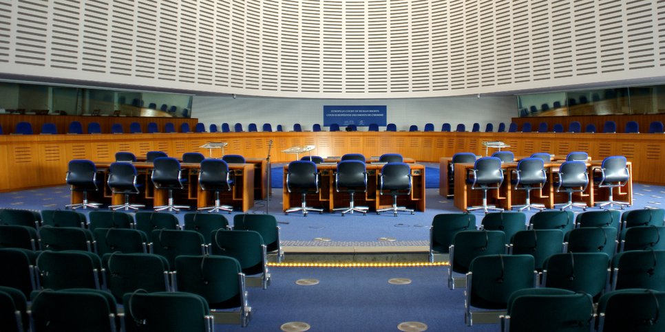Sala del Tribunal Europeo de Derechos Humanos en Estrasburgo, Francia. Fuente de la foto: CherryX por Wikimedia Commons, CC BY-SA 3.0