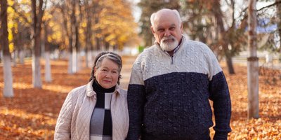 Vladimir Lepskiy con su esposa, Olga, noviembre de 2024